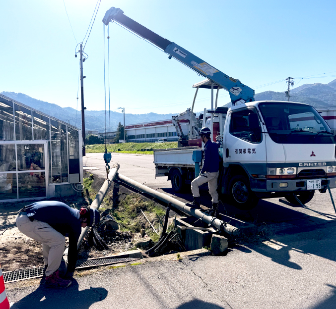 道路拡張に伴う電柱撤去